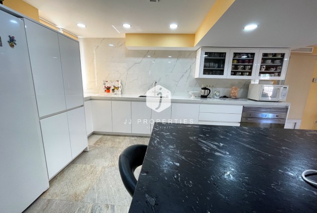 Resale - Villa -
Orihuela Costa - Costa Blanca