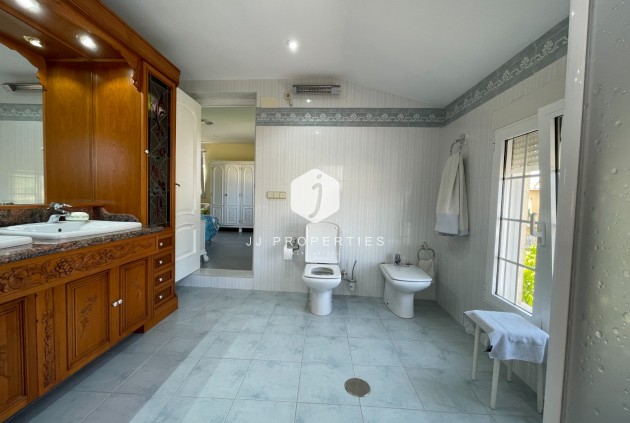 Resale - Villa -
Orihuela Costa - Costa Blanca