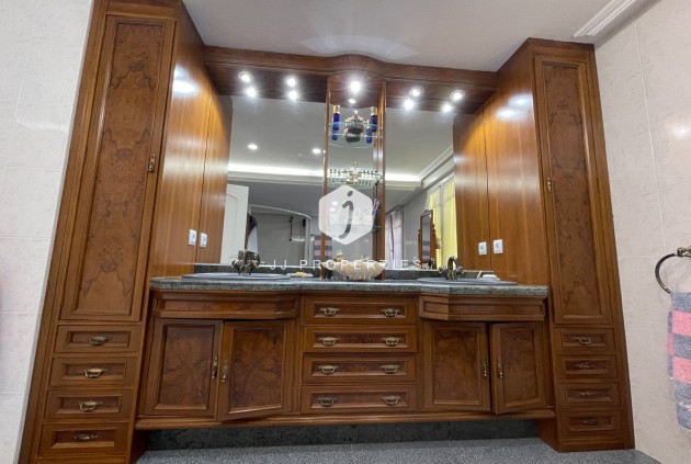 Resale - Villa -
Orihuela Costa - Costa Blanca