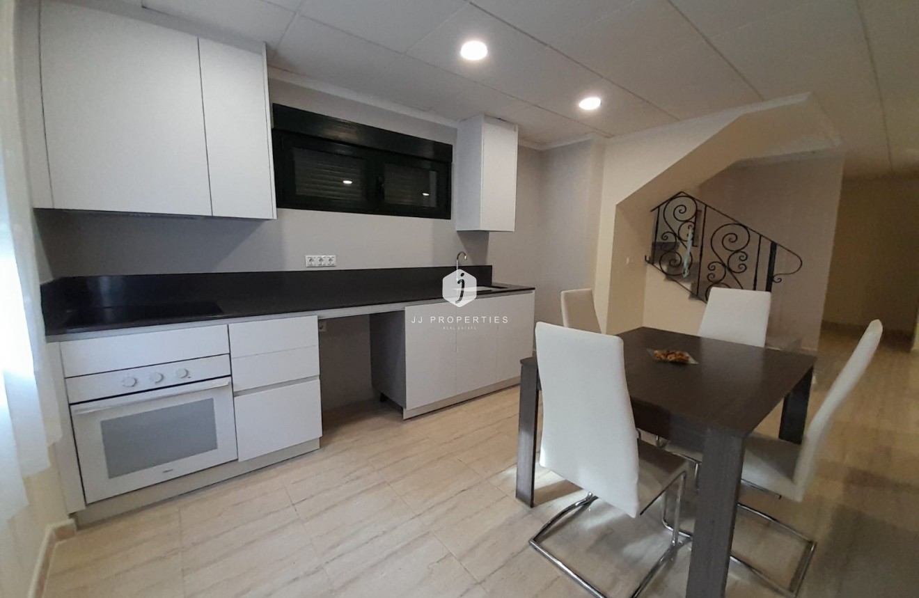 Resale - Chalet -
Ciudad Quesada - Costa Blanca