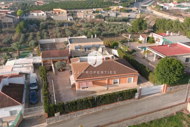 Resale - Villa -
Albatera - Inland