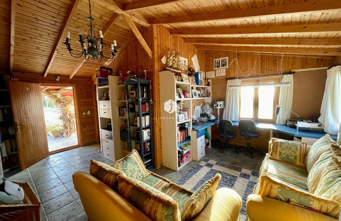 Resale - Villa -
Albatera - Inland