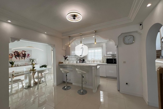 Resale - Villa -
Algorfa - Inland