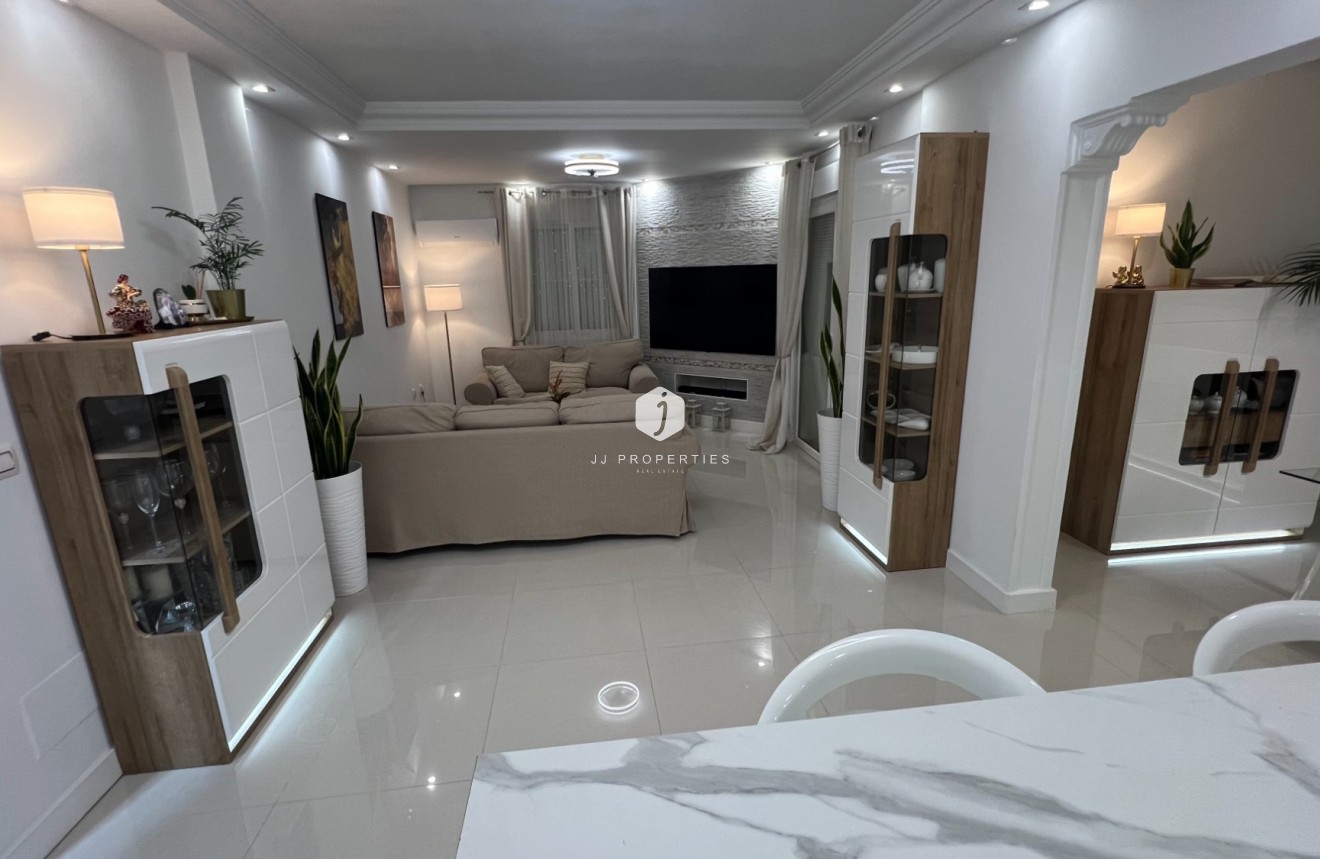 Resale - Villa -
Algorfa - Inland