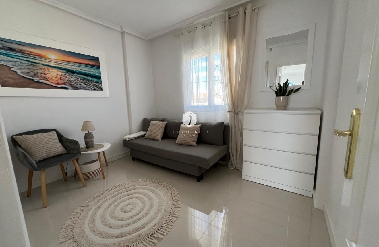 Resale - Villa -
Algorfa - Inland