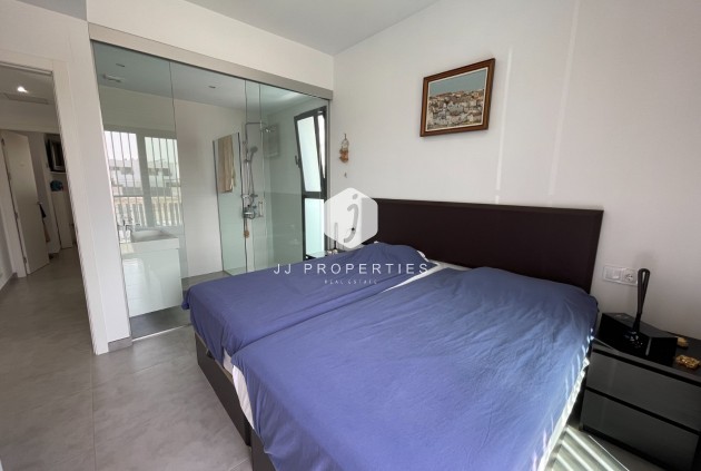 Resale - Chalet -
Dolores - Costa Blanca