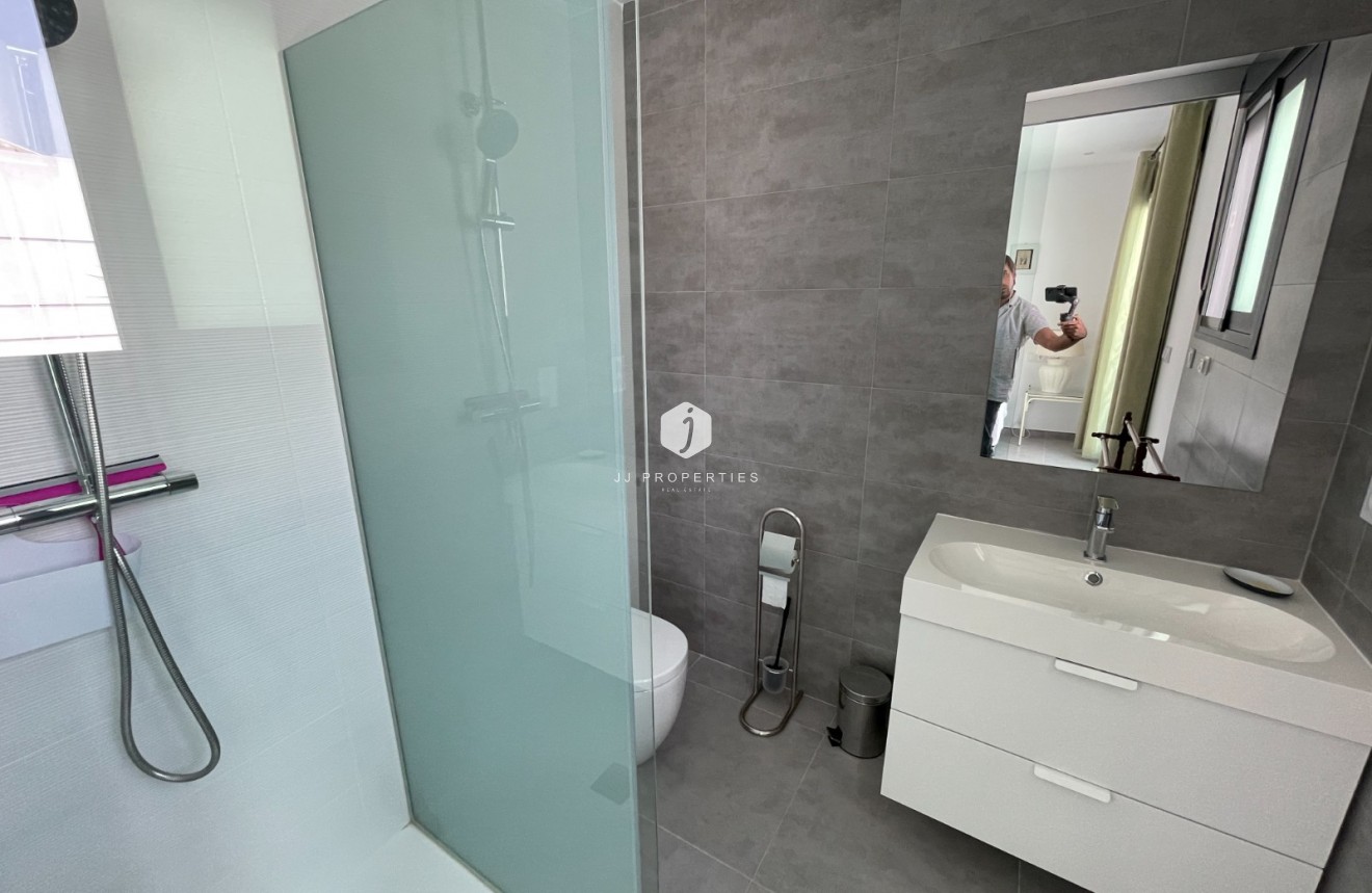 Resale - Chalet -
Dolores - Costa Blanca