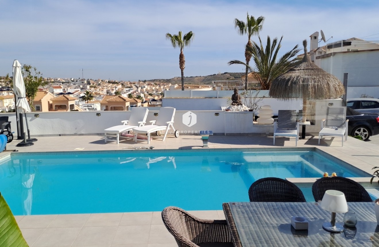 Segunda mano - Villa -
Rojales - Inland