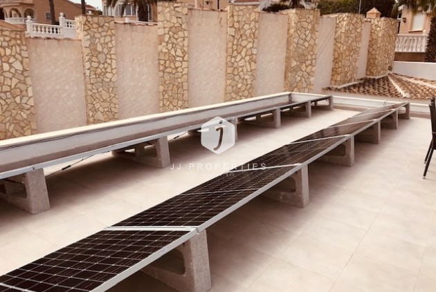 Segunda mano - Villa -
Rojales - Inland