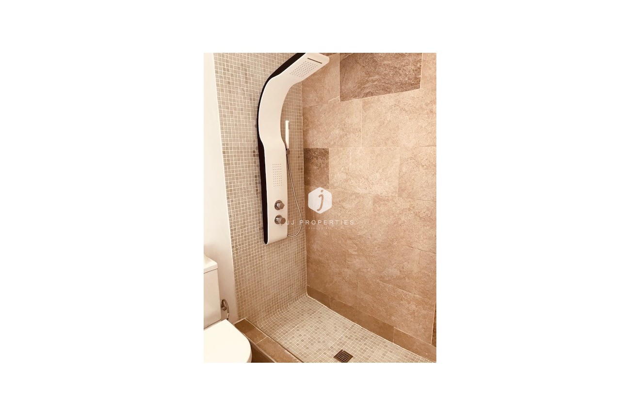 Segunda mano - Villa -
Rojales - Inland