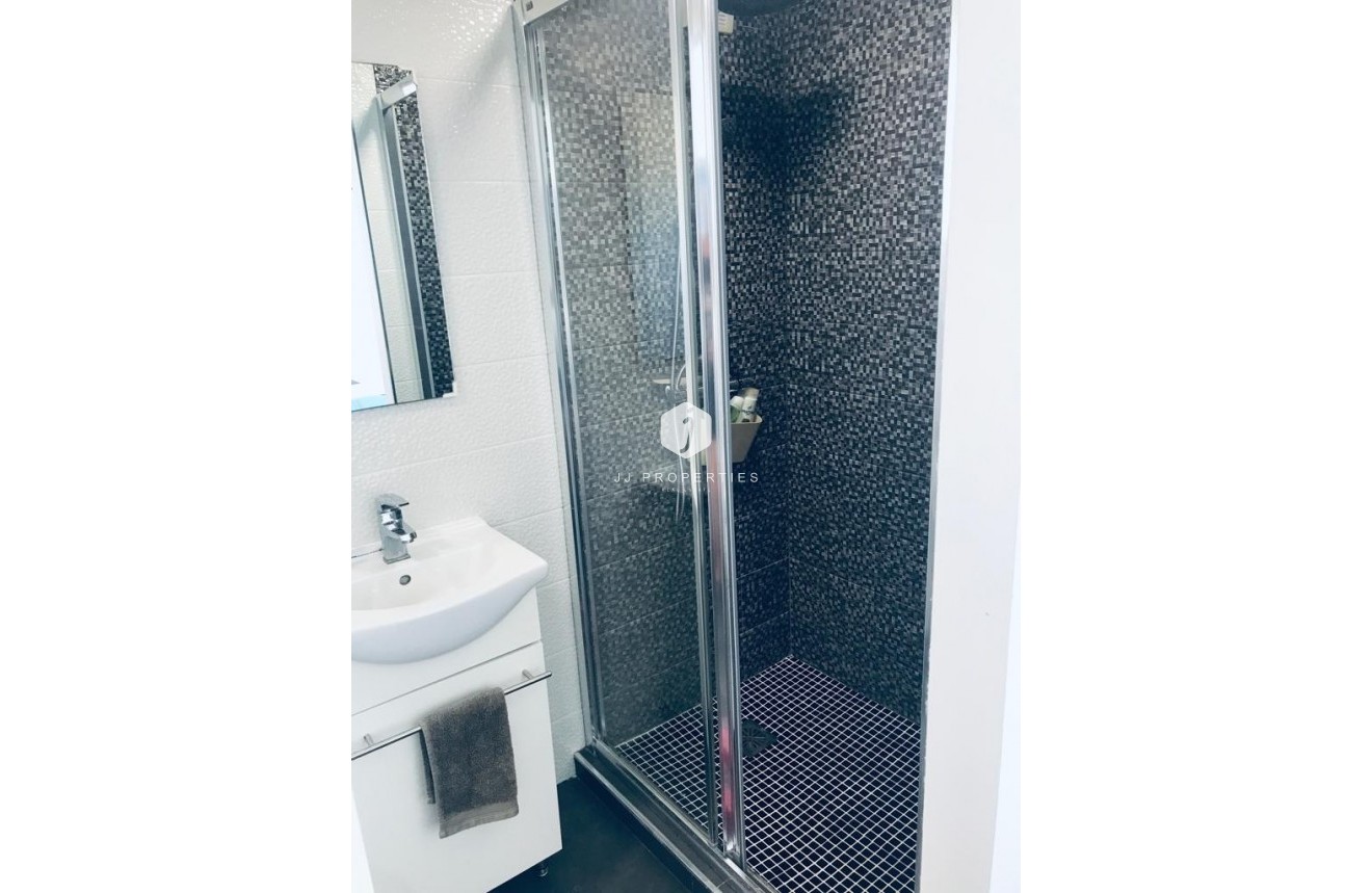 Segunda mano - Villa -
Rojales - Inland