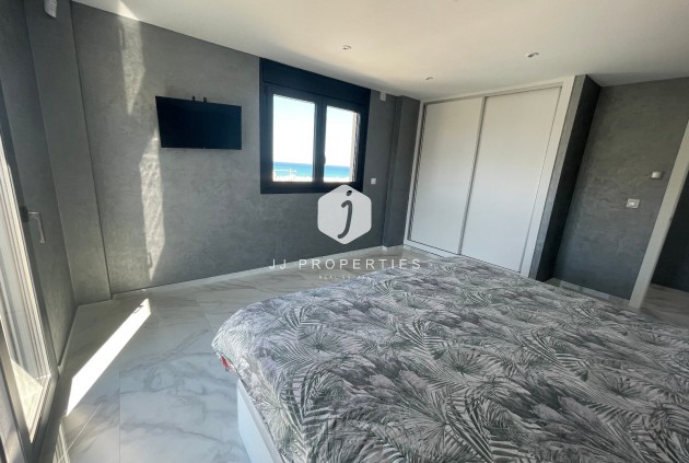 Segunda mano - Villa -
La Mata - Costa Blanca