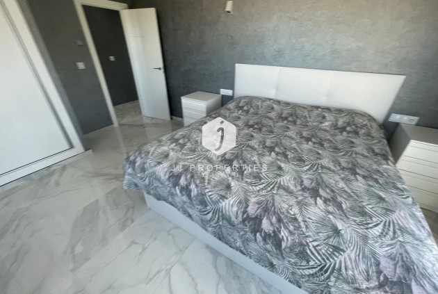 Segunda mano - Villa -
La Mata - Costa Blanca