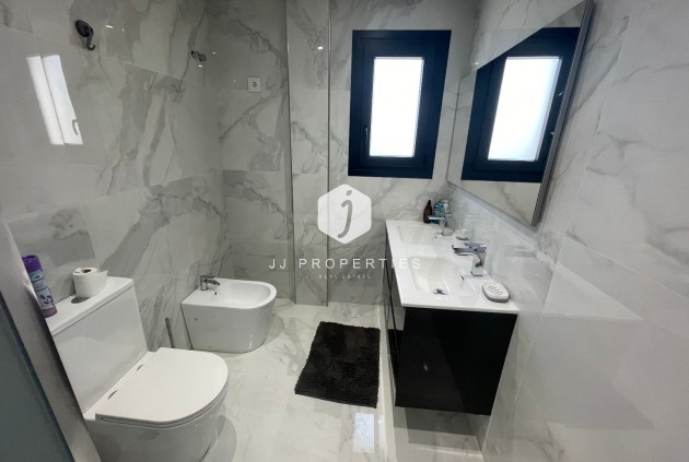 Segunda mano - Villa -
La Mata - Costa Blanca