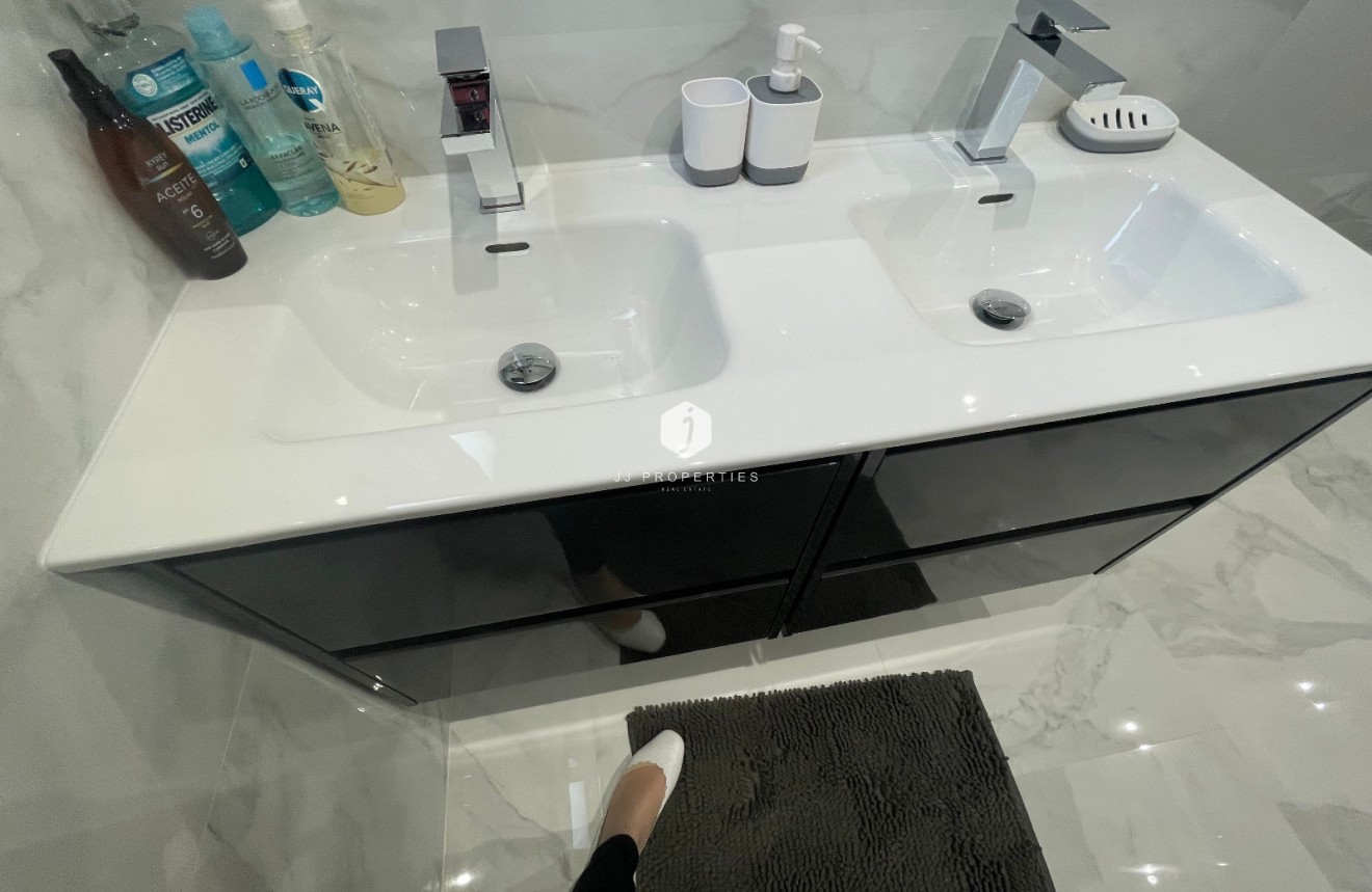 Segunda mano - Villa -
La Mata - Costa Blanca