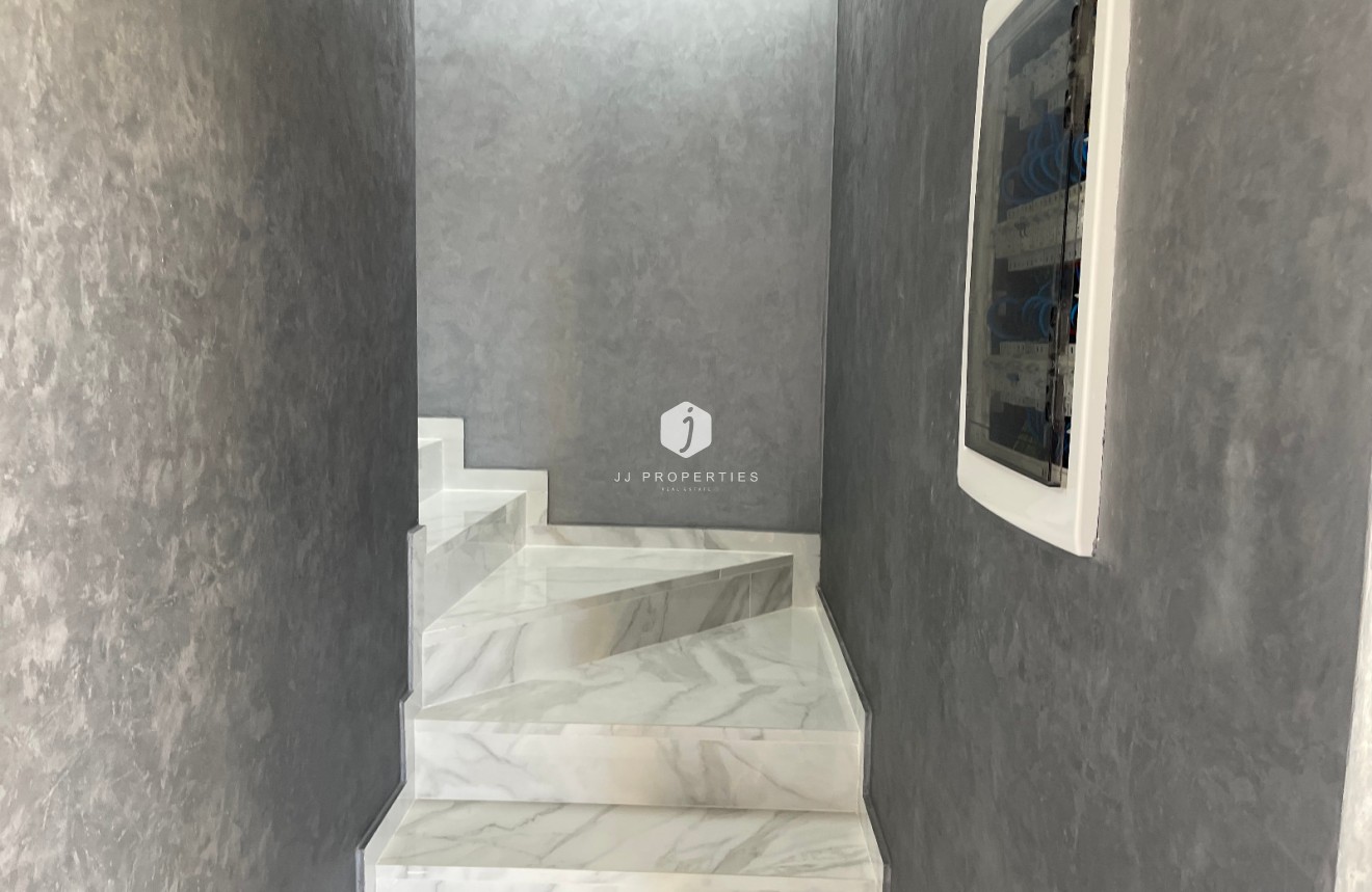 Segunda mano - Villa -
La Mata - Costa Blanca