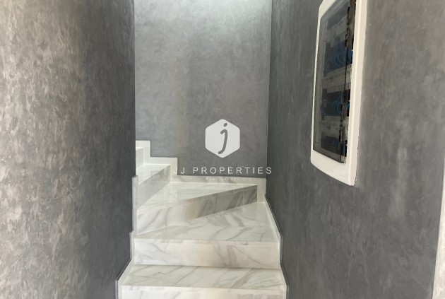 Segunda mano - Villa -
La Mata - Costa Blanca