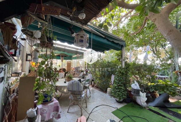 Tweedehands - Villa -
Orihuela Costa - Costa Blanca