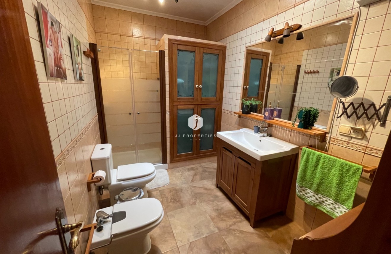 Segunda mano - Villa -
San Miguel de Salinas - Inland