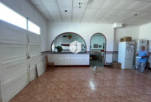 Segunda mano - Villa -
San Miguel de Salinas - Inland