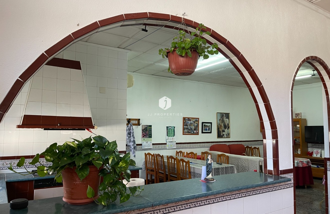 Segunda mano - Villa -
San Miguel de Salinas - Inland