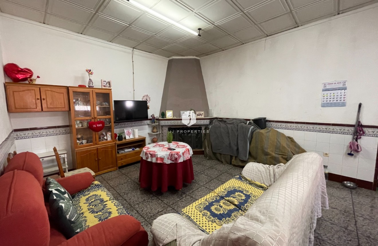 Segunda mano - Villa -
San Miguel de Salinas - Inland