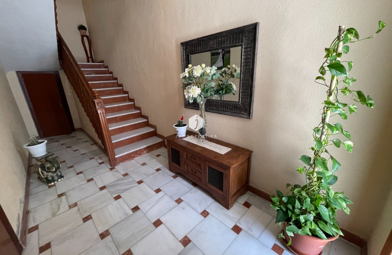 Segunda mano - Villa -
San Miguel de Salinas - Inland