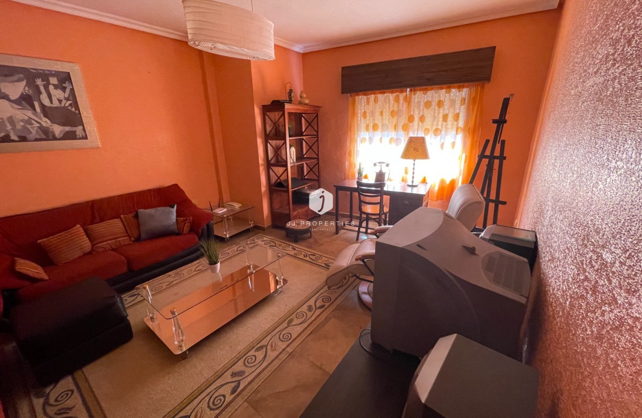 Segunda mano - Villa -
San Miguel de Salinas - Inland