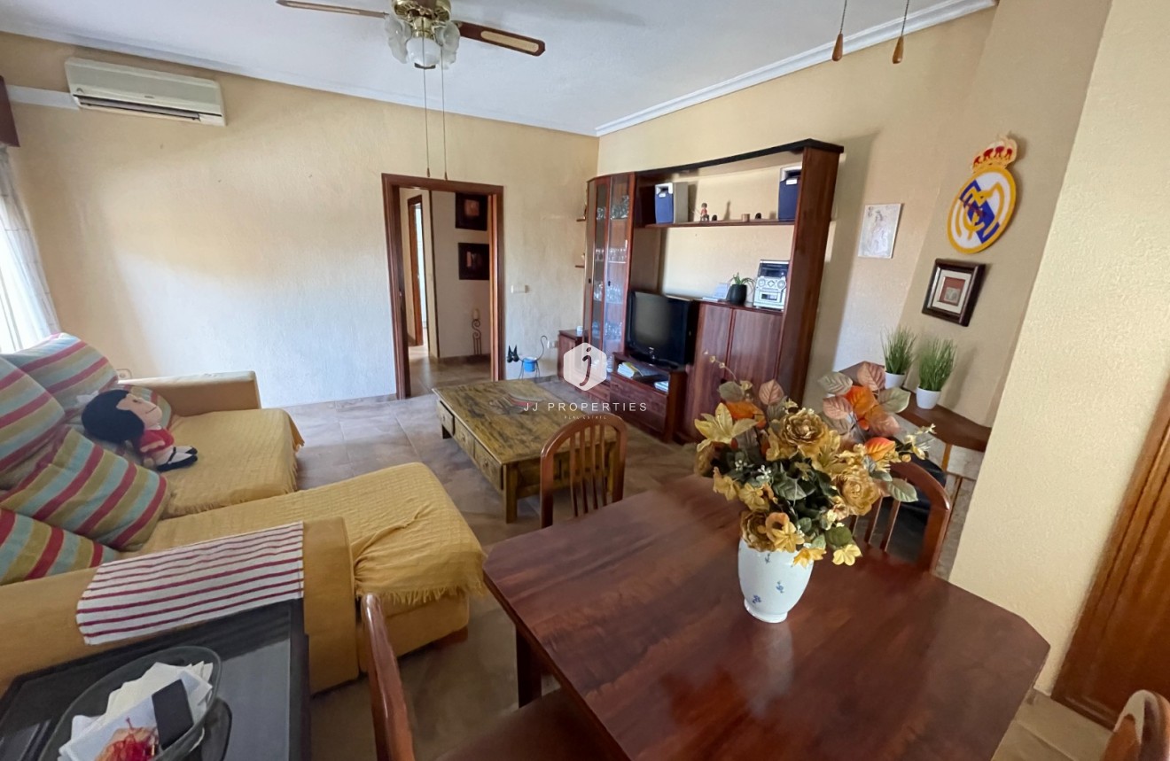 Segunda mano - Villa -
San Miguel de Salinas - Inland