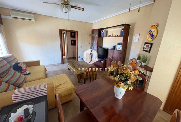 Segunda mano - Villa -
San Miguel de Salinas - Inland