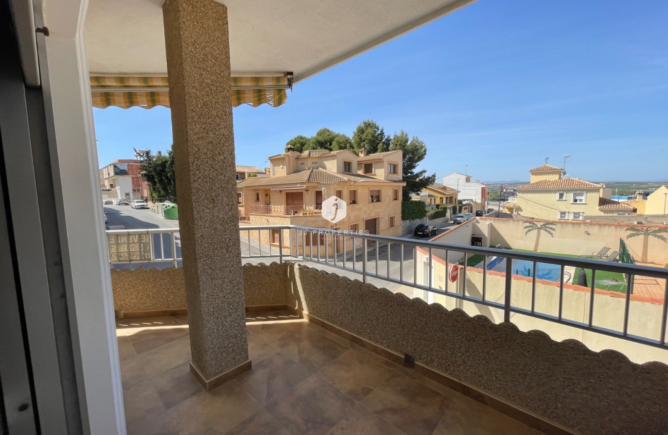 Segunda mano - Villa -
San Miguel de Salinas - Inland