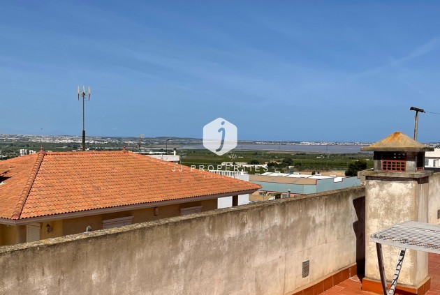 Segunda mano - Villa -
San Miguel de Salinas - Inland