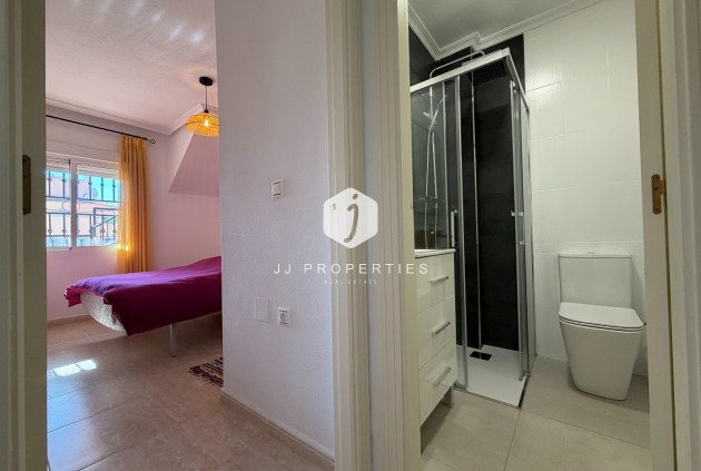 Segunda mano - Apartamento / piso -
Orihuela Costa - Costa Blanca