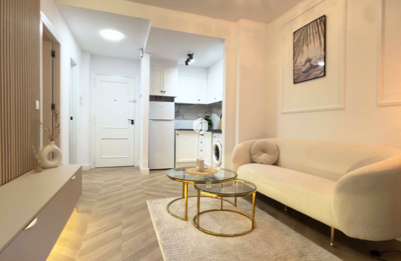 Segunda mano - Apartamento / piso -
Torrevieja - Costa Blanca