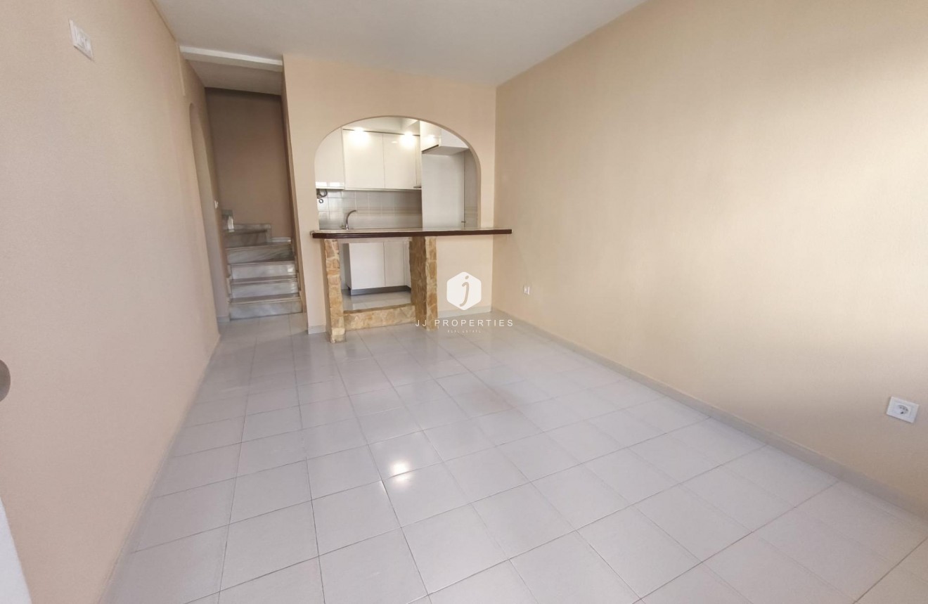 Resale - Chalet -
Torrevieja - Los Balcones