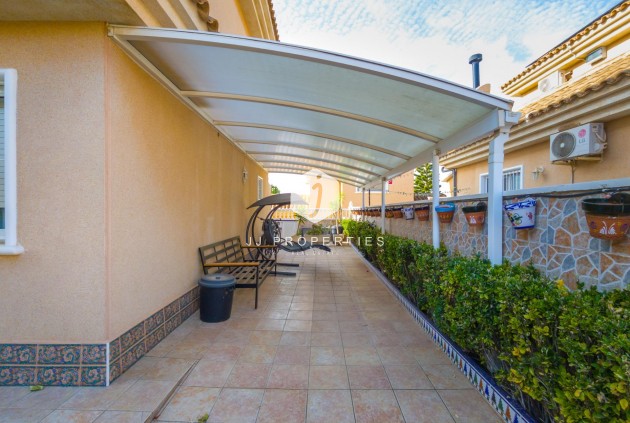 Segunda mano - Chalet -
Torrevieja - Los Balcones - Los Altos del Edén