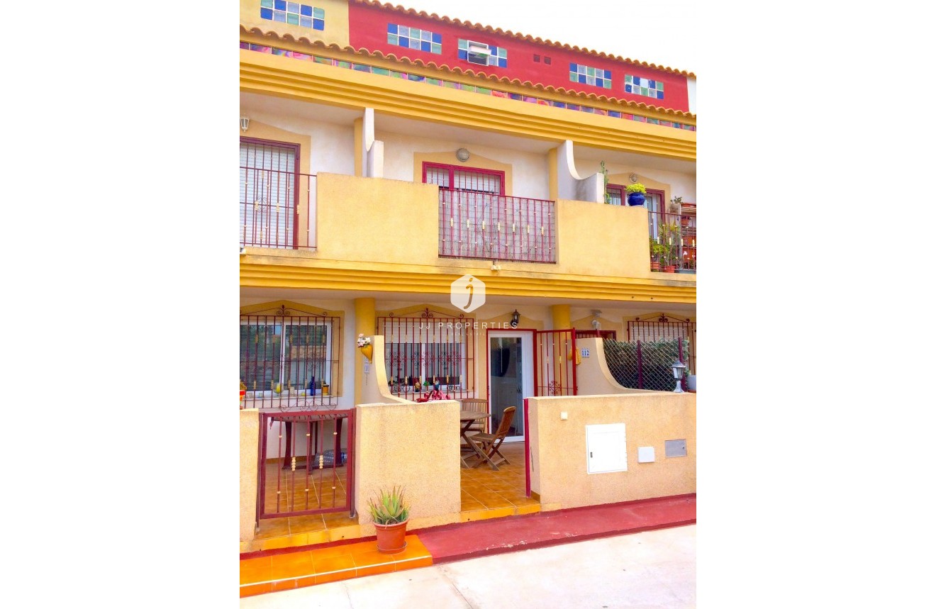 Segunda mano - Chalet -
Playa Flamenca - Costa Blanca