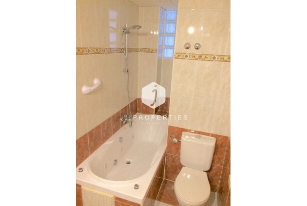 Segunda mano - Chalet -
Playa Flamenca - Costa Blanca