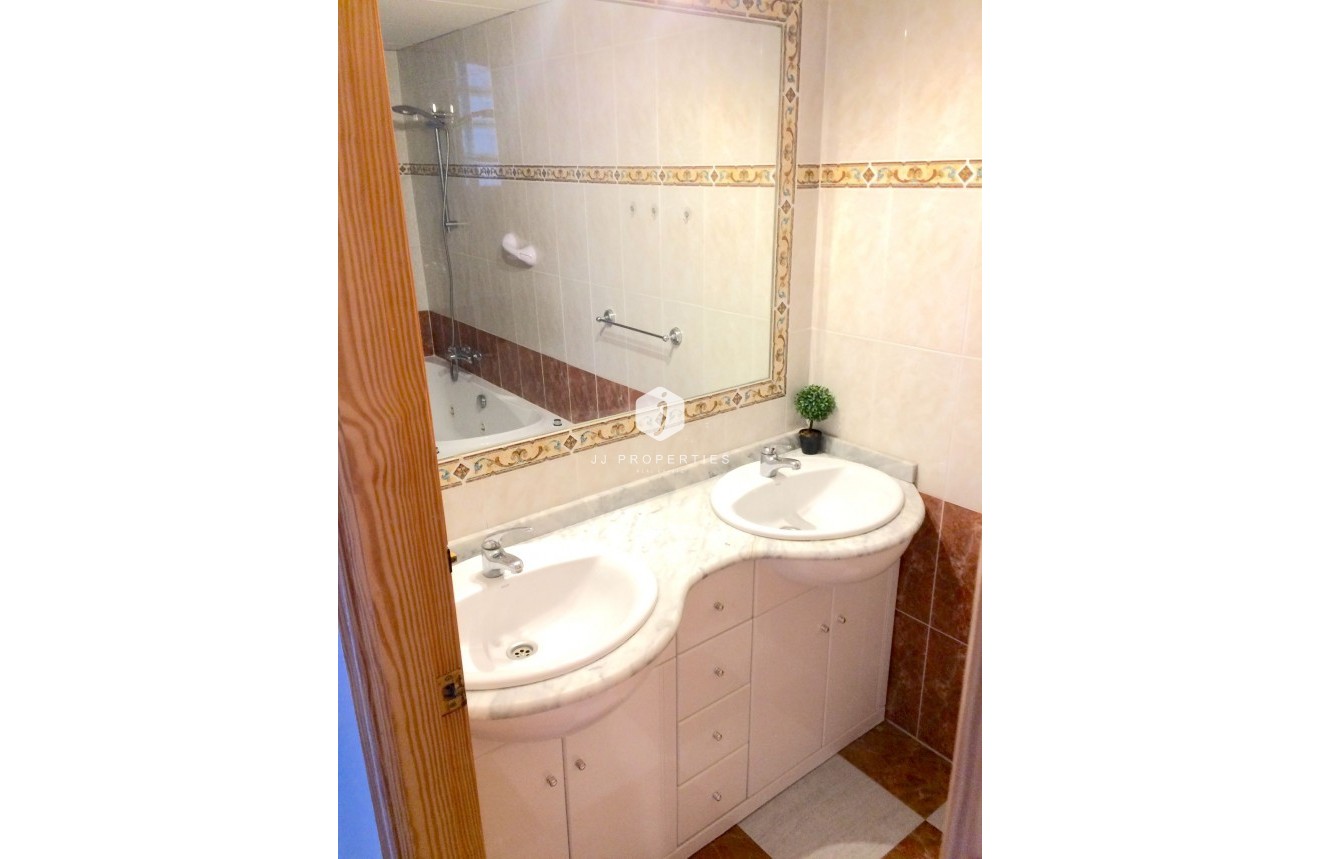 Segunda mano - Chalet -
Playa Flamenca - Costa Blanca