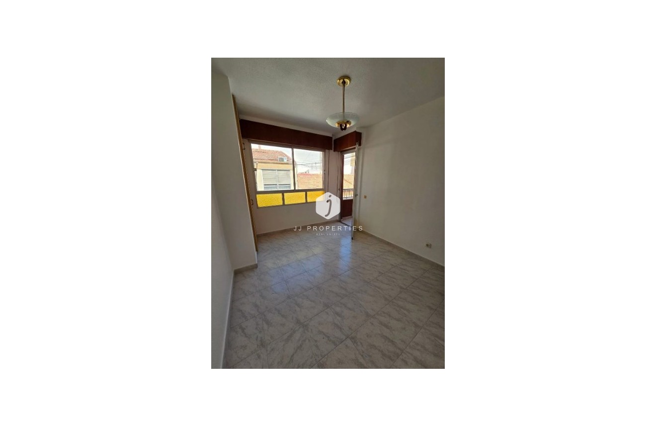 Resale - Apartment / flat -
Torrevieja - Costa Blanca