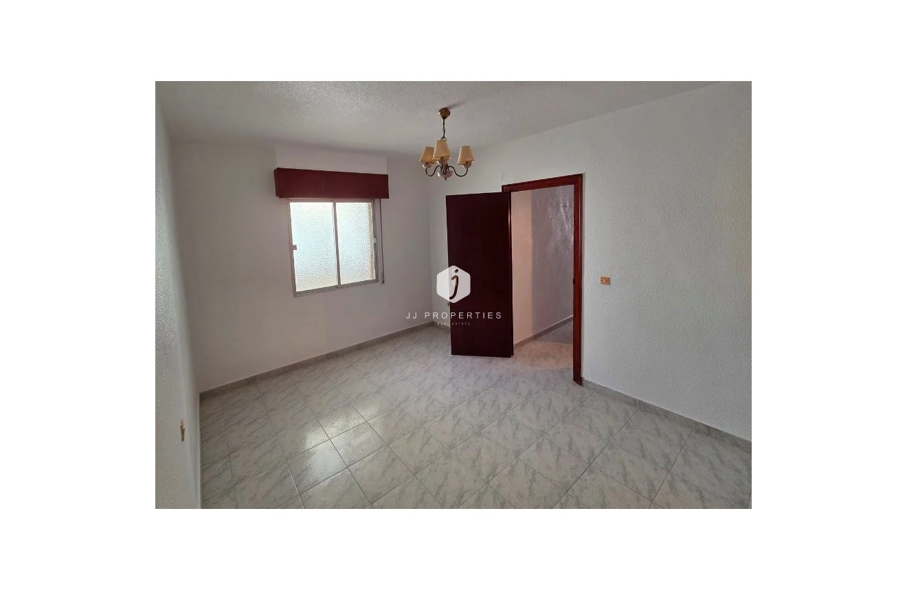 Resale - Apartment / flat -
Torrevieja - Costa Blanca