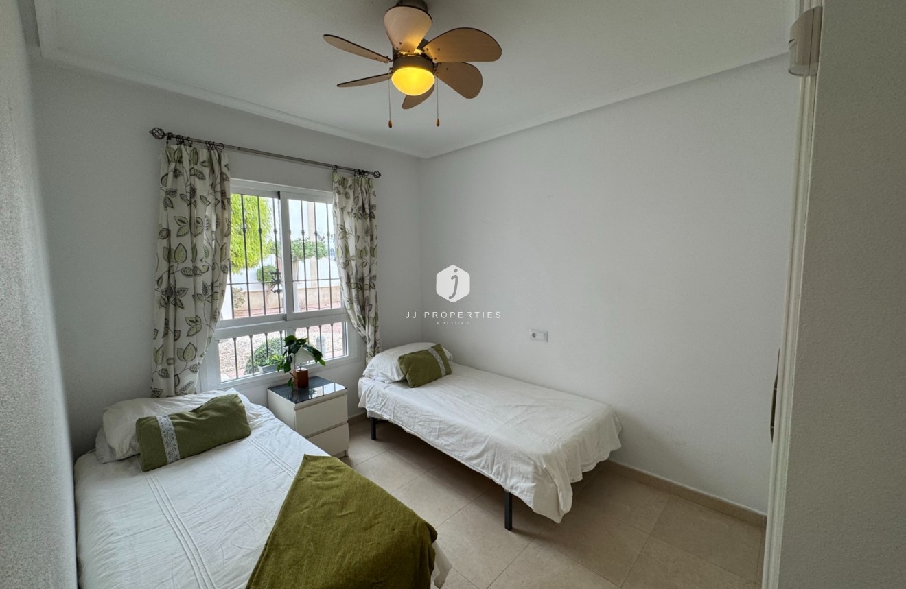 Resale - Apartment / flat -
Campoamor - Costa Blanca