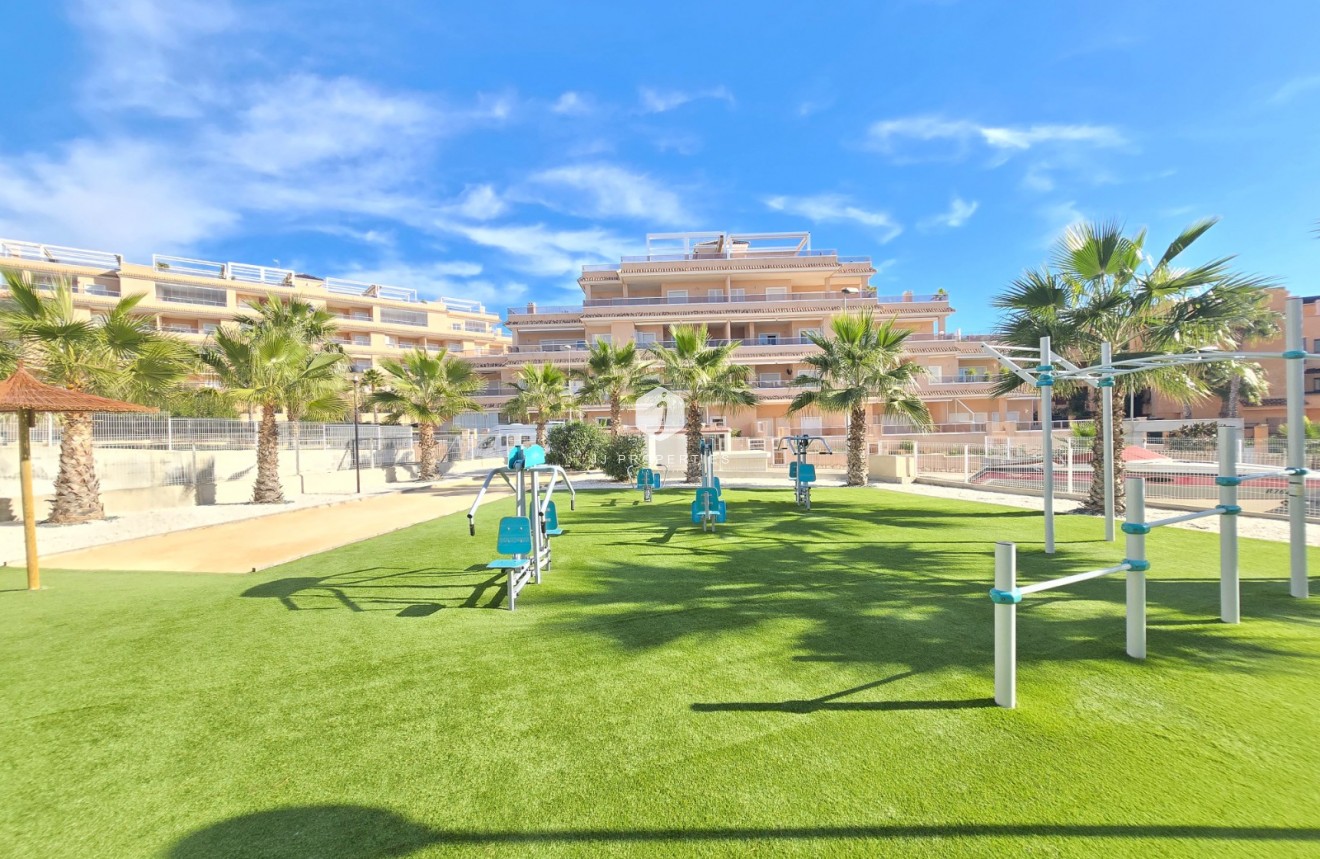 Segunda mano - Apartamento / piso -
Orihuela Costa - Costa Blanca