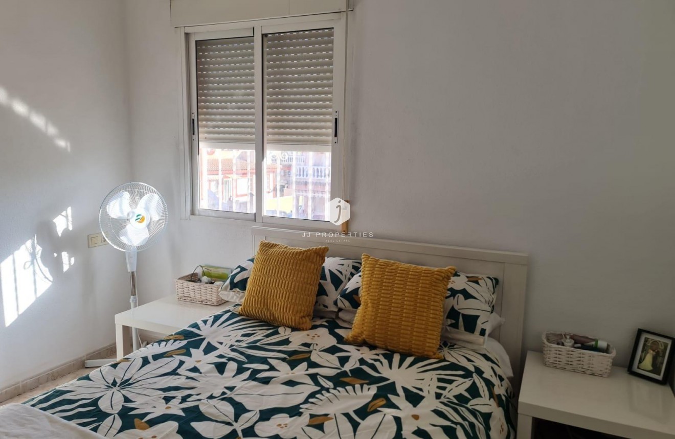 D'occasion - Duplex -
Orihuela Costa - Playa Flamenca