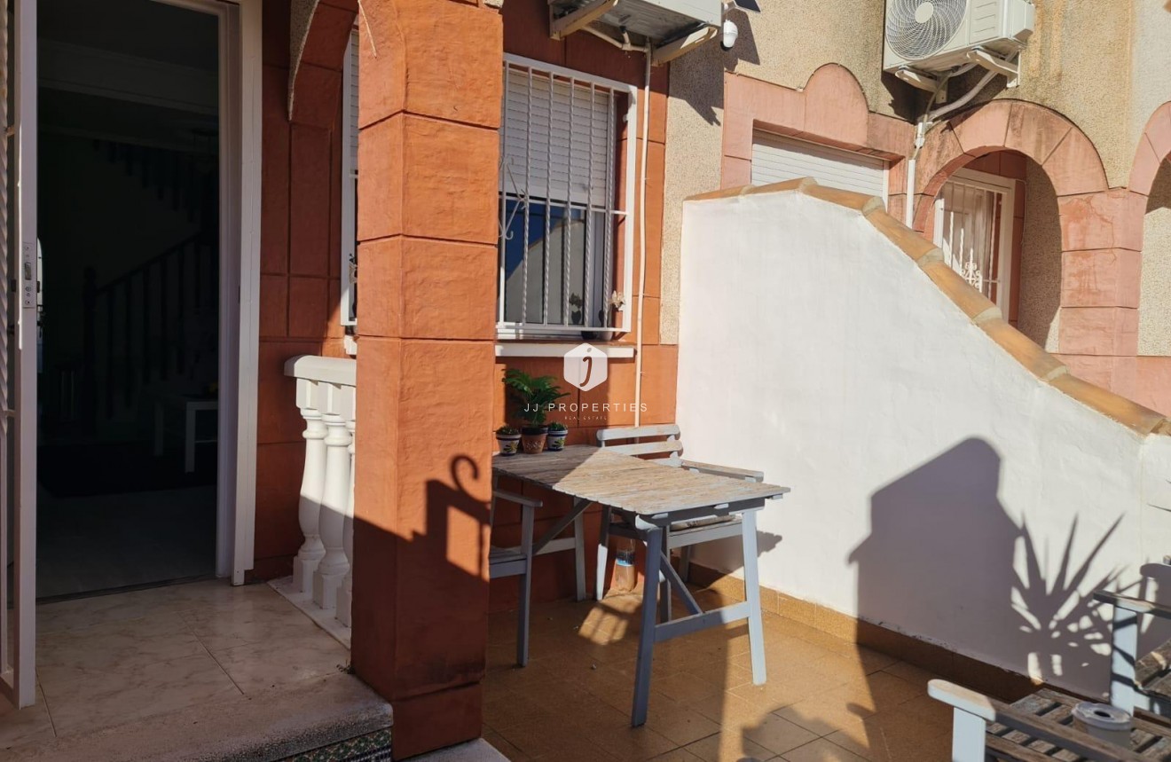 D'occasion - Duplex -
Orihuela Costa - Playa Flamenca