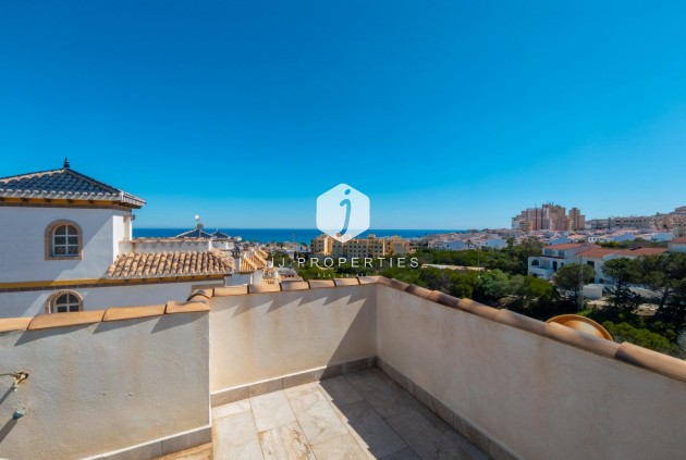 Resale - Villa -
Torrevieja - La Mata