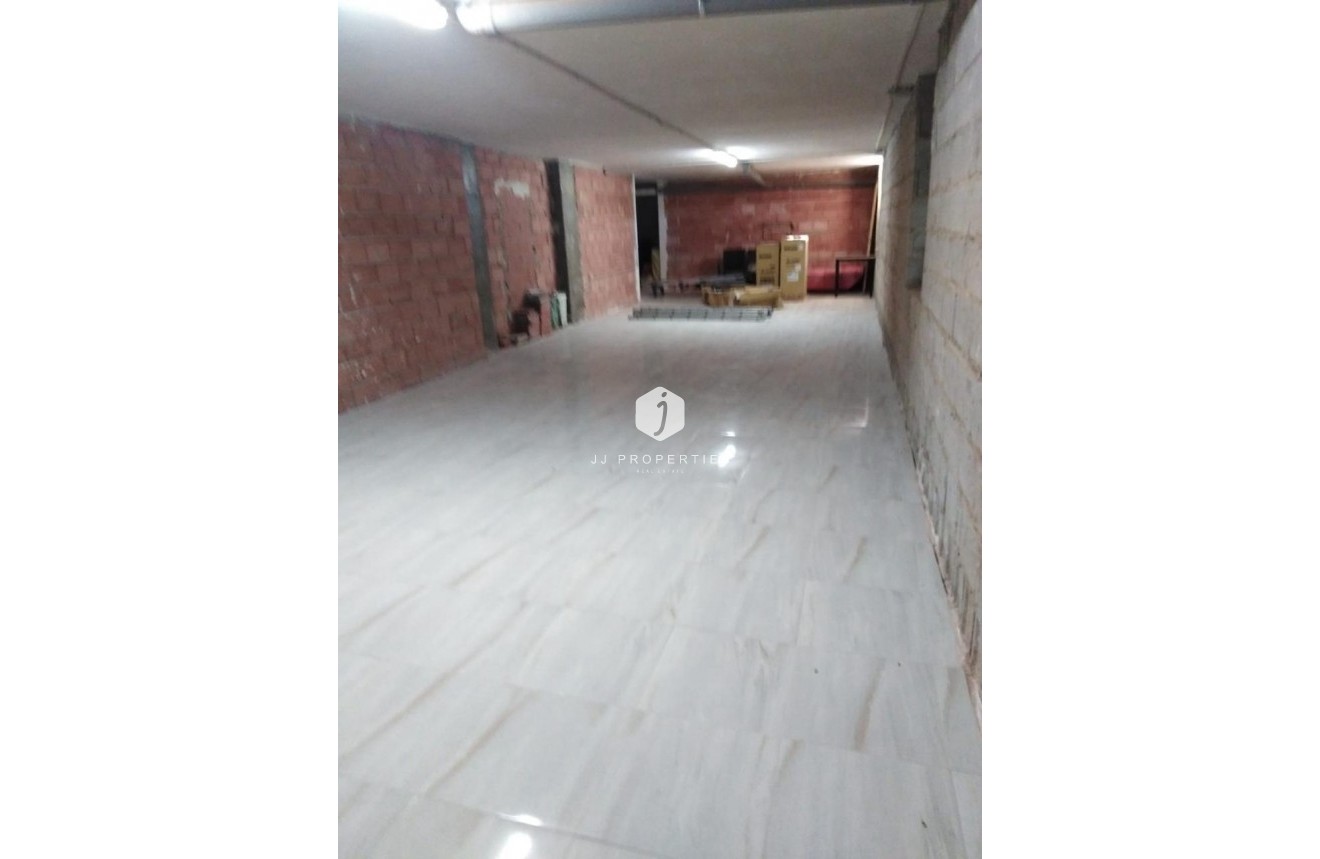 Resale - Villa -
Torrevieja - La Mata