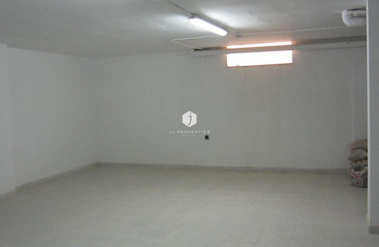 Resale - Villa -
Torrevieja - La Mata