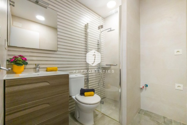 Resale - Apartment / flat -
Torrevieja