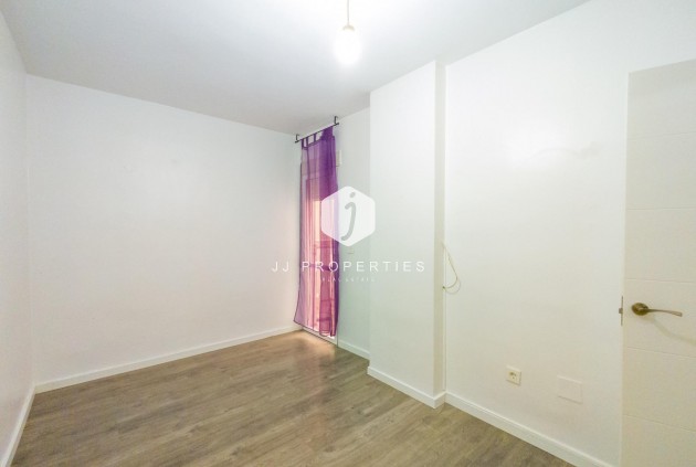 Resale - Apartment / flat -
Torrevieja